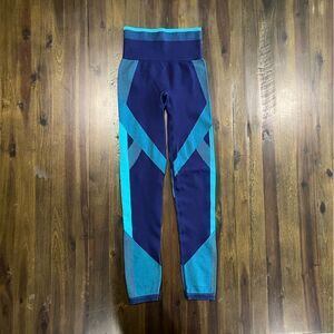 NWOT PINK Victoria’s Secret Cool & Comfy Leggings